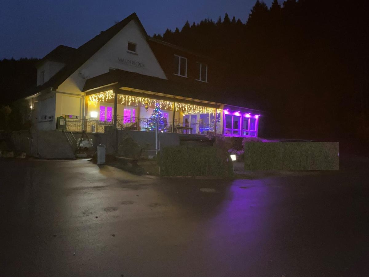 Camping Waldfrieden Saarburg Dış mekan fotoğraf